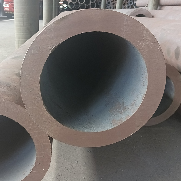 Carbon steel round pipe - Image 2